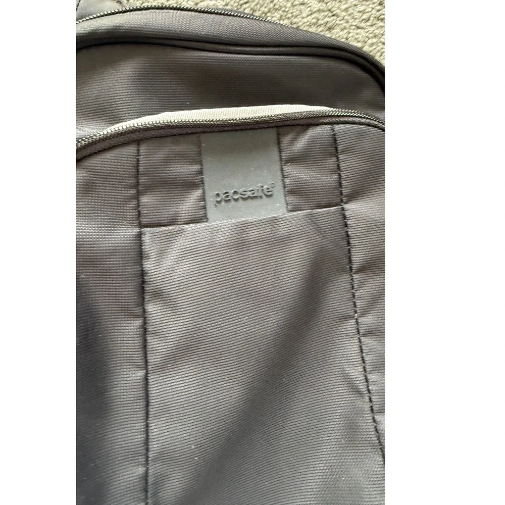 Pacsafe‎ Metrosafe LS150 Anti-Theft Sling Backpack RFID eXomesh Black 7L